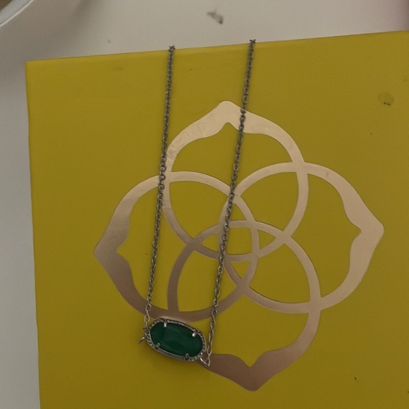 kendra scott necklace - Picture 2 of 3